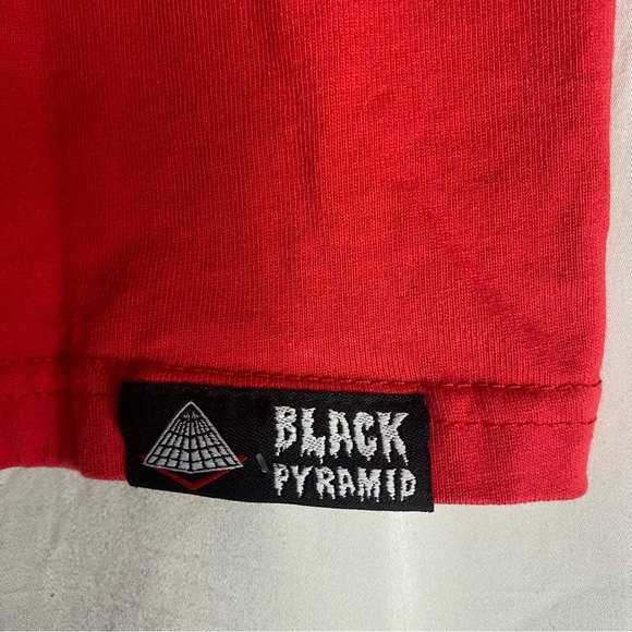 Black Pyramid Universal Space NASA Red T-Shirt Sz 2XL OH3 1989 Streetwear - Picture 6 of 8
